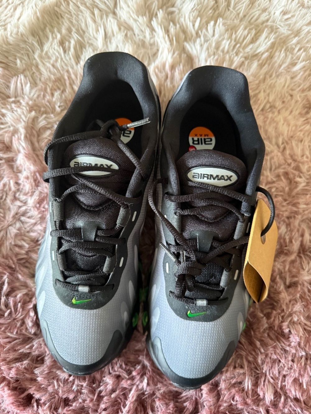 Nike Air Max Dn Sneakers 8M/9.5W